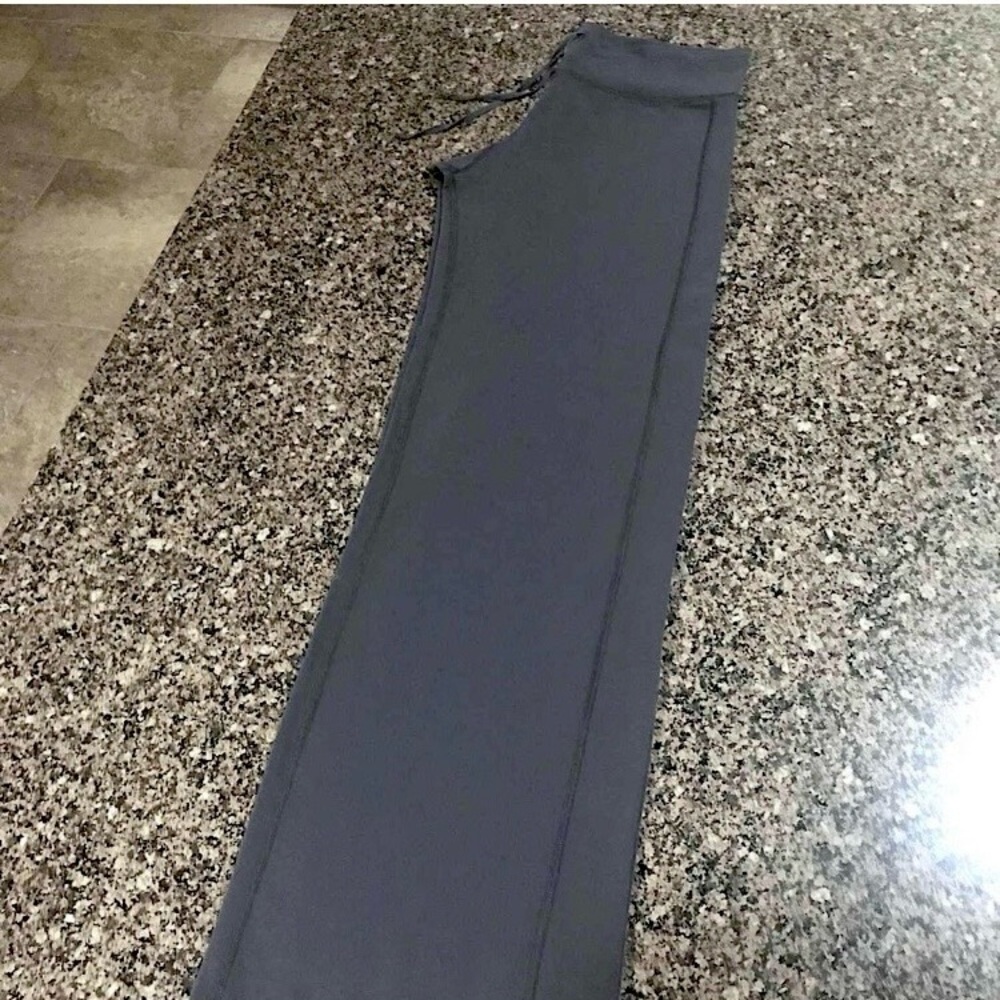 Lululemon Wide Leg Pants in Coal Gray - Picture 7 of 10